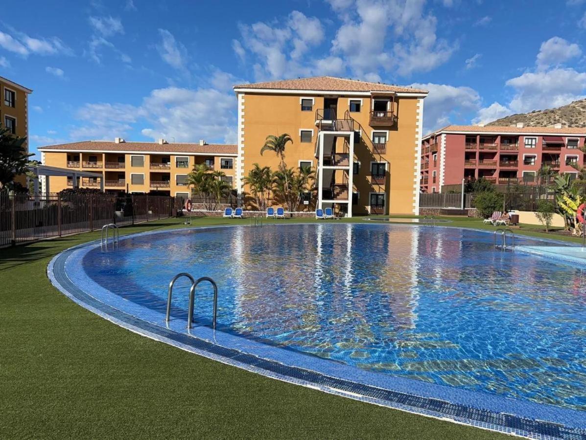 Sunset Palm Mar - Family Friendly Suites Extérieur photo